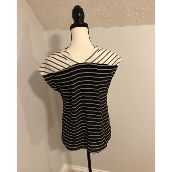 Anthropologie Meadow Rue Sleeveless Black/White Striped Blouse - Size XXS - Picture 3 of 9